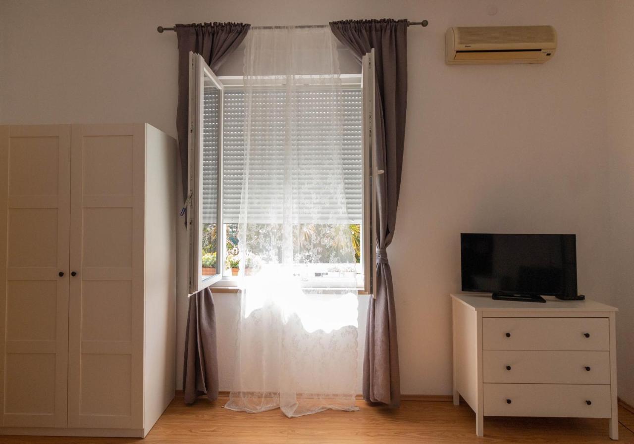 Apartman Ema Задар Екстериор снимка